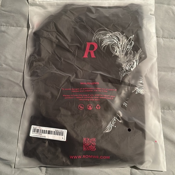 BOGO FREE ROMWE CROPPED ANGEL SLEEVED TOP - Picture 7 of 8